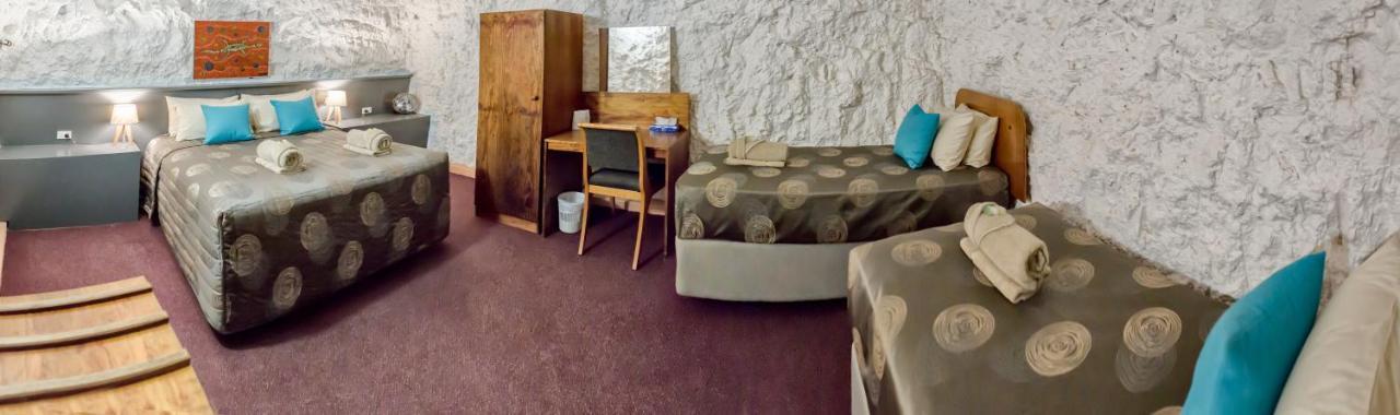 White Cliffs Underground Motel Экстерьер фото