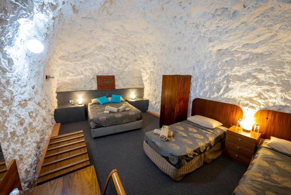 White Cliffs Underground Motel Экстерьер фото